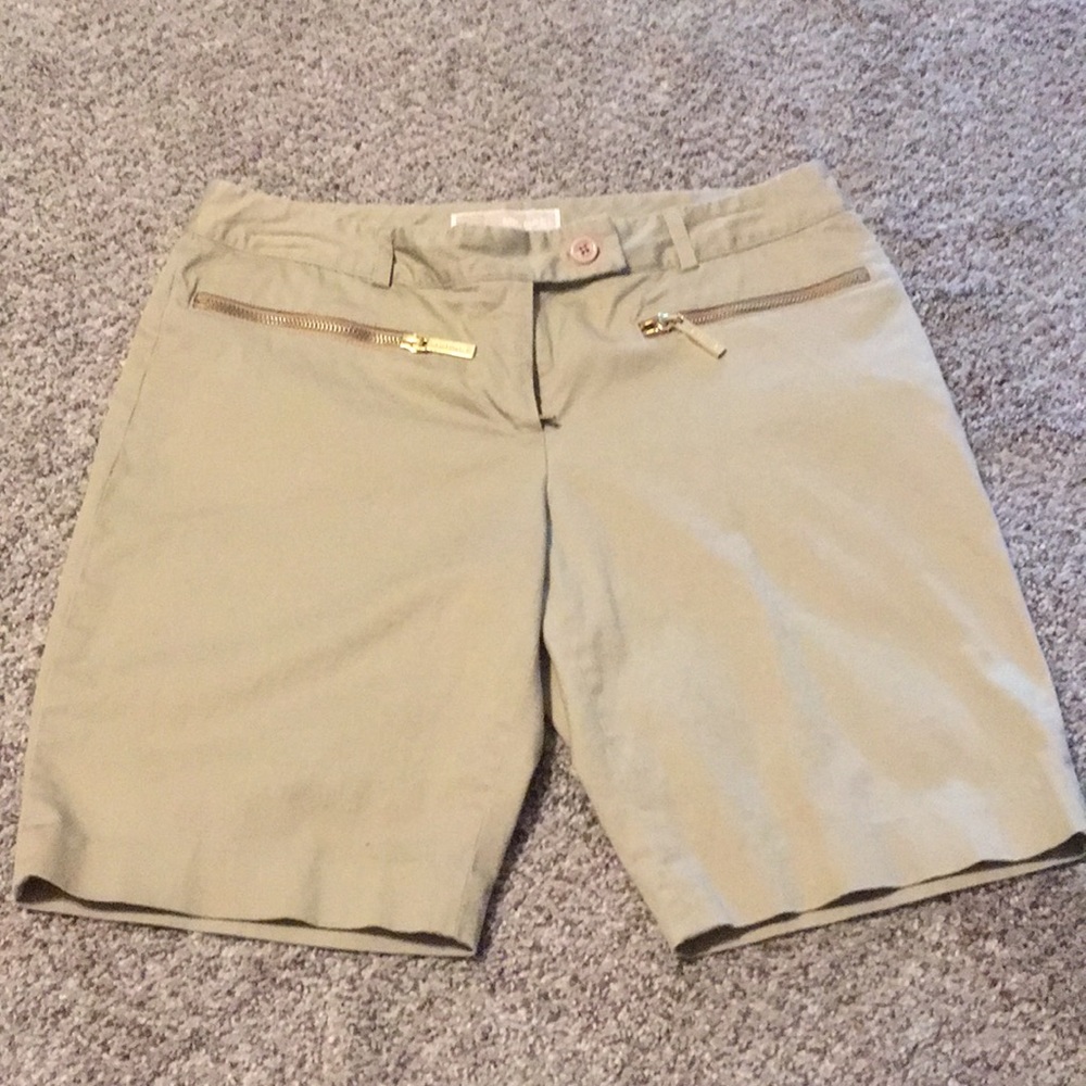 Michael Kors longer khaki shorts